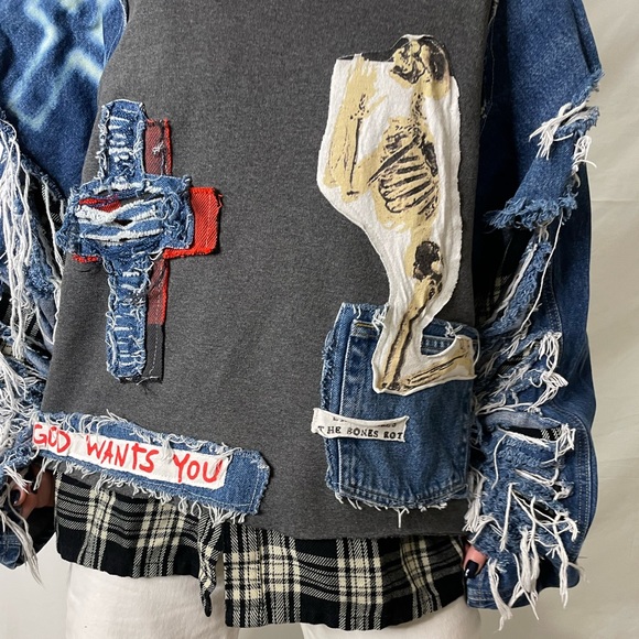 Custom 1 of 1 Handmade Faith-Based “God Wants You” Crewneck - Picture 5 of 6